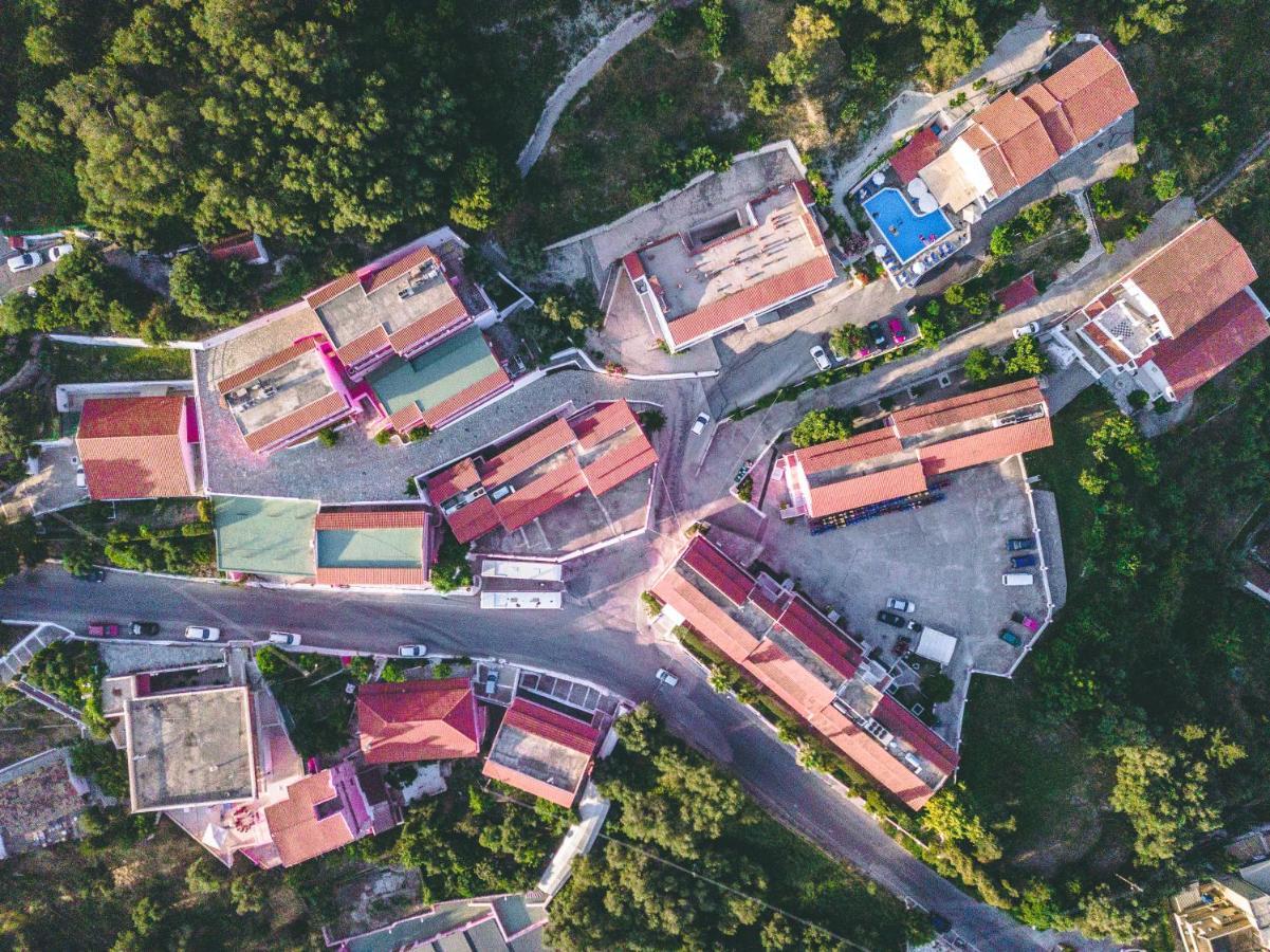 Pink Palace Beach Resort Agios Gordios  Ngoại thất bức ảnh