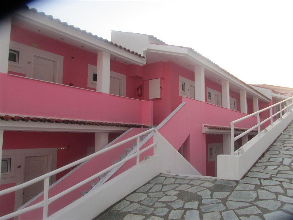 Pink Palace Beach Resort Agios Gordios  Ngoại thất bức ảnh