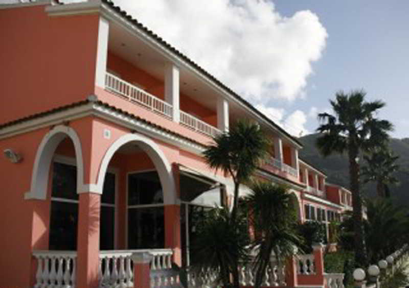 Pink Palace Beach Resort Agios Gordios  Ngoại thất bức ảnh