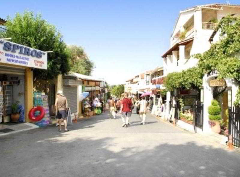 Pink Palace Beach Resort Agios Gordios  Ngoại thất bức ảnh
