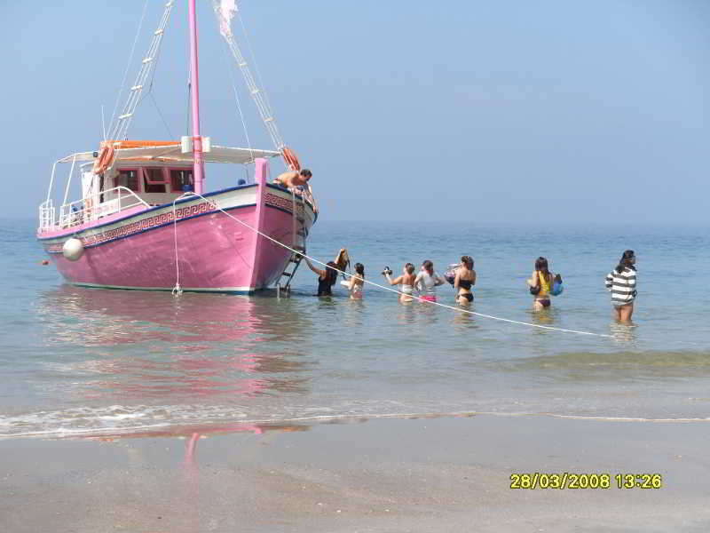 Pink Palace Beach Resort Agios Gordios  Ngoại thất bức ảnh