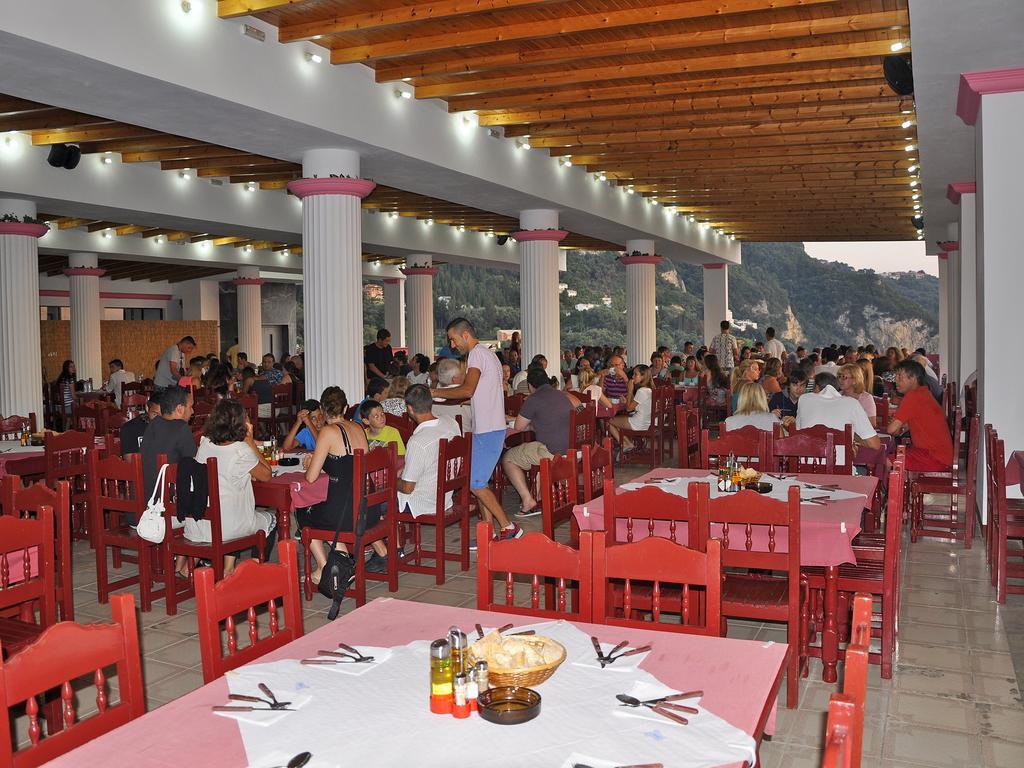 Pink Palace Beach Resort Agios Gordios  Ngoại thất bức ảnh