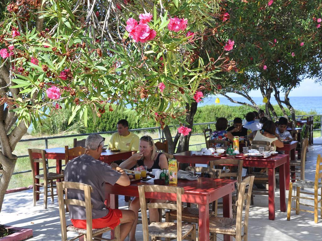 Pink Palace Beach Resort Agios Gordios  Ngoại thất bức ảnh